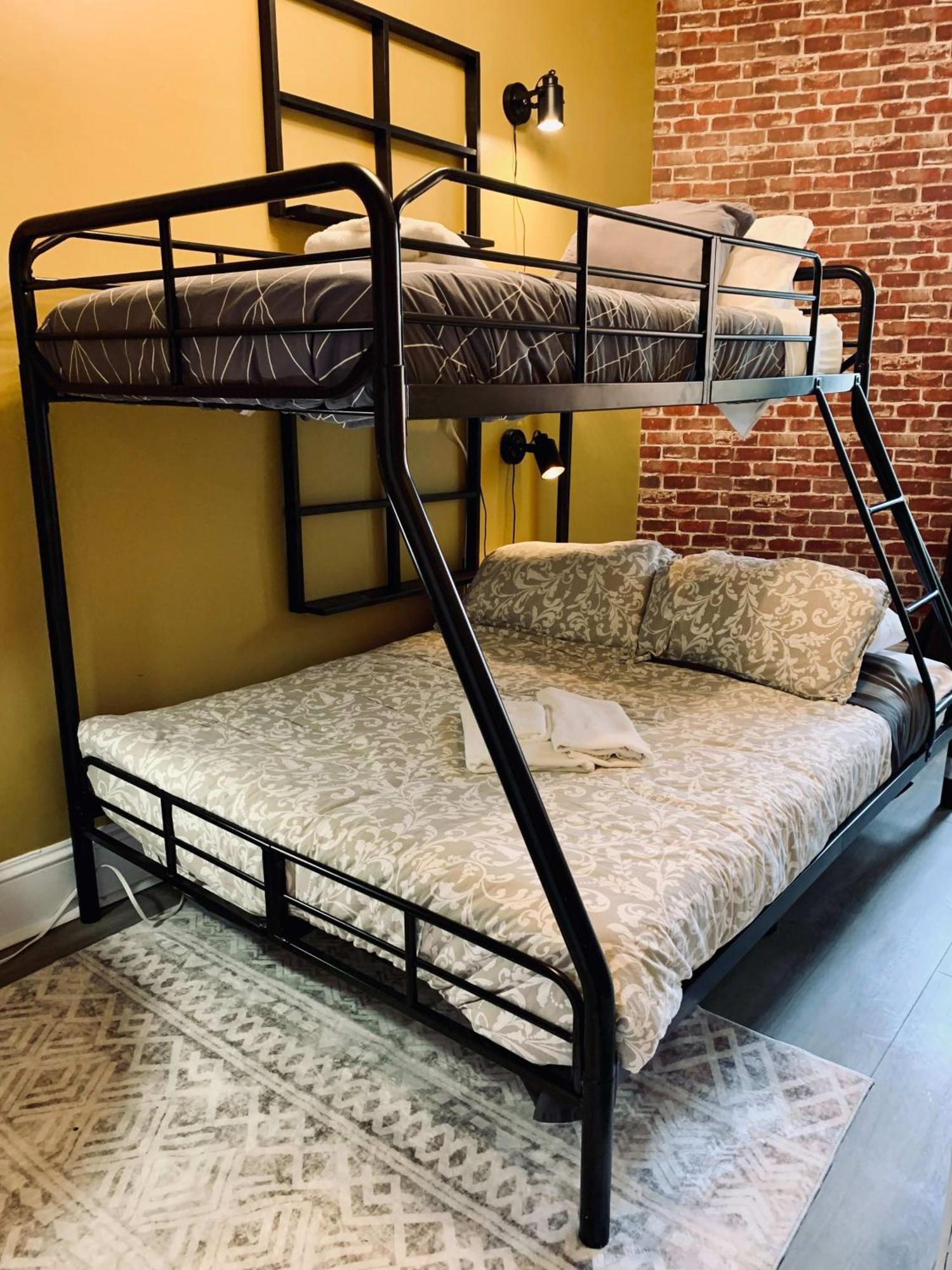 New Cozy& Stylish 2-Bdrm, Close To Downtown, Unit #3 Lägenhet Halifax Exteriör bild